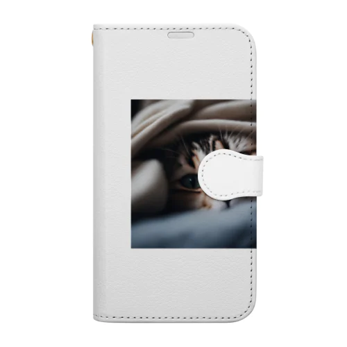 毛布の下に隠れている猫 Book-Style Smartphone Case