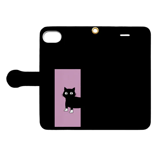 くつ下をはいたネコが玄関で Book-Style Smartphone Case