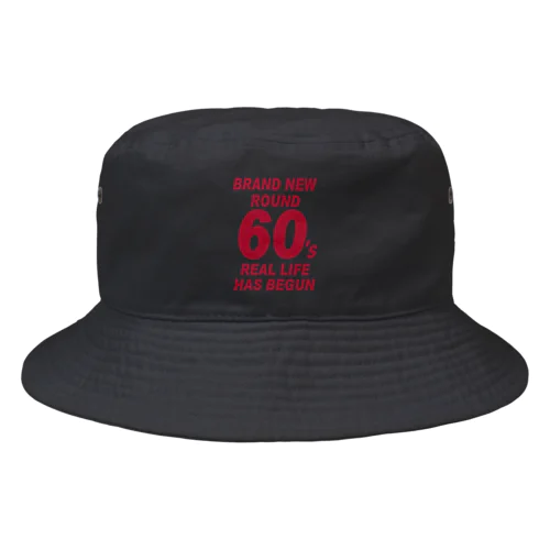 ROUND60 / 還暦＆アラ還を軽やかにすごすロゴ Bucket Hat