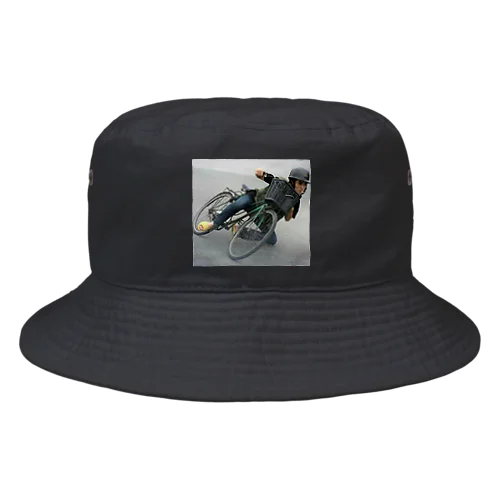 すれすれりょうと Bucket Hat