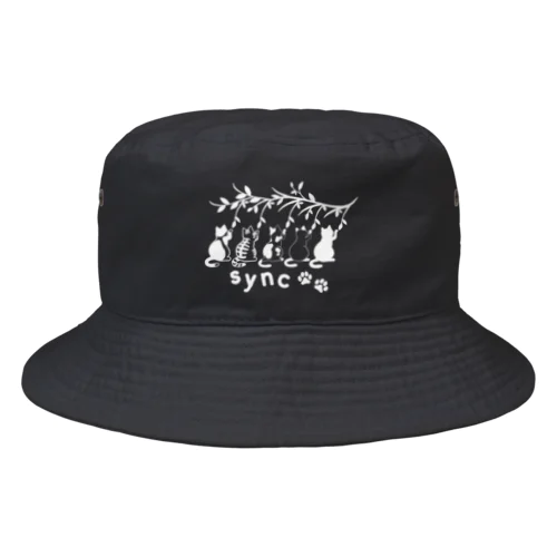 シンクロにゃんこ Bucket Hat