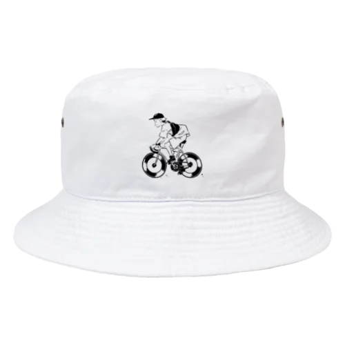 ピストバイクでポタリング Bucket Hat