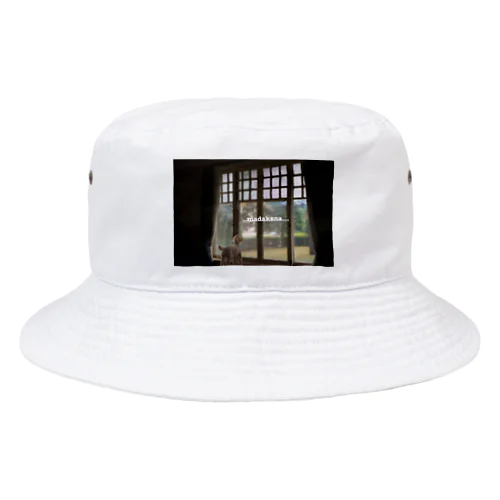 madakana… Bucket Hat