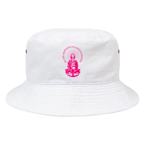 只管打坐h.t.(pink) Bucket Hat