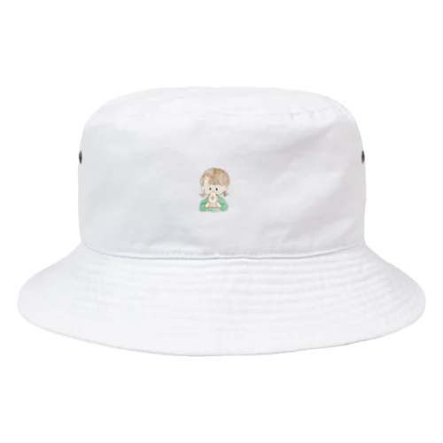 パンを食べる女の子 Bucket Hat