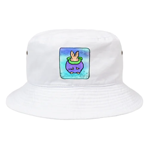 寒いから厚着してみたよー。 Bucket Hat