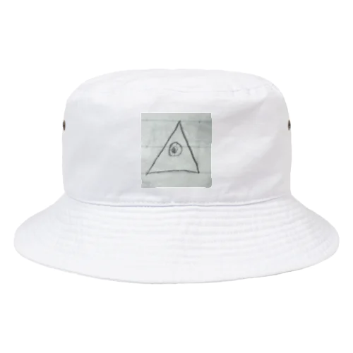 イルミナティ感溢れるキャラ Bucket Hat