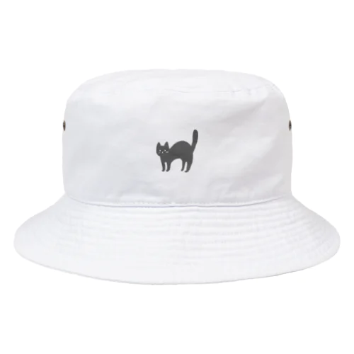 警戒モードのネコ Bucket Hat