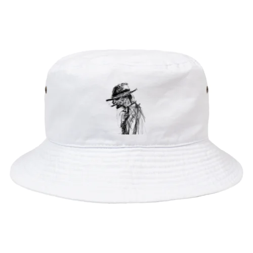 SEREN' Bucket Hat