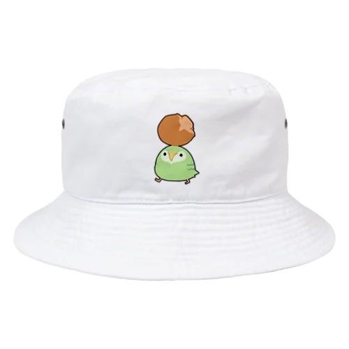 サーターアンダギーをゲットしてご満悦のカカポ Bucket Hat