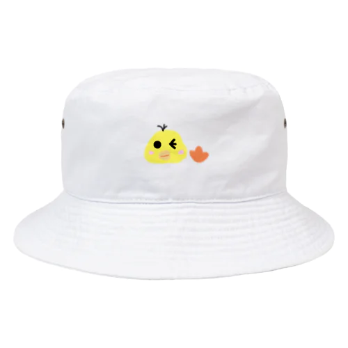 ウィンクしてるぴよちゃん Bucket Hat