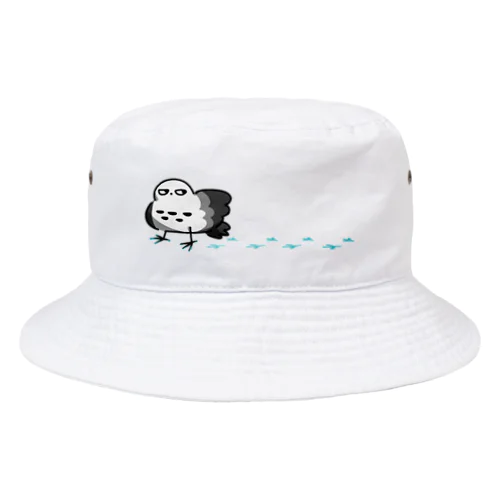 足にペンキついてるフクエナガ Bucket Hat