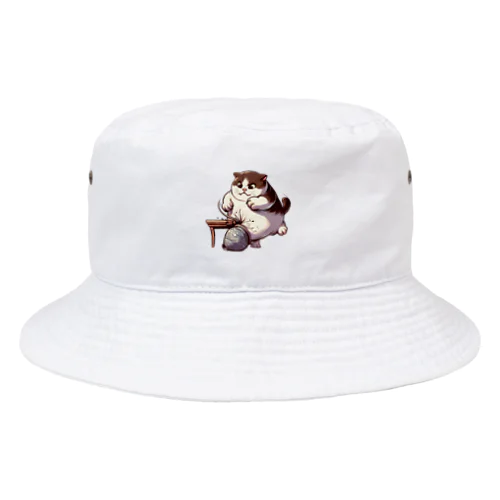 怒っている太った猫 Bucket Hat