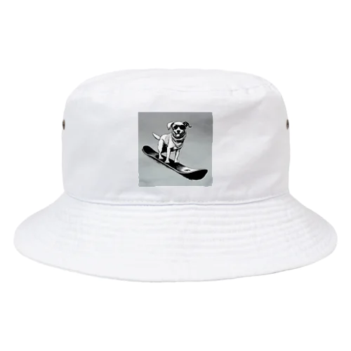 スノーボード中のピーグル犬 Bucket Hat