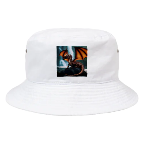 滝のそばで涼んでいる龍 Bucket Hat