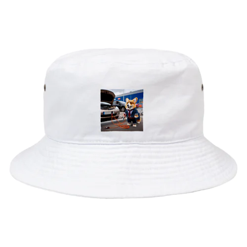 車のバッテリーがあがって、立ち往生しているコーギー Bucket Hat