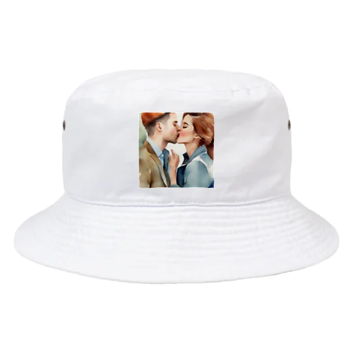 「恋人のキス」 Bucket Hat