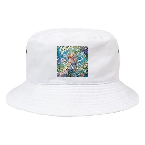 森で小動物と佇む少女（ミュシャ風） Bucket Hat