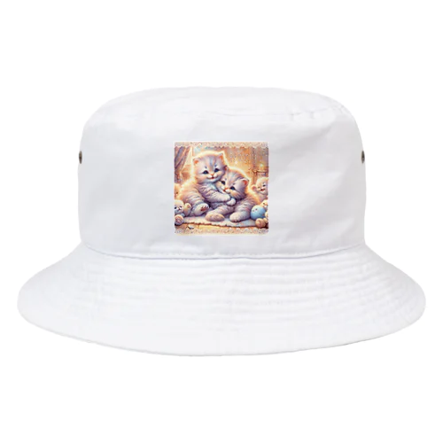 仲良く遊ぶ兄弟の猫 Bucket Hat