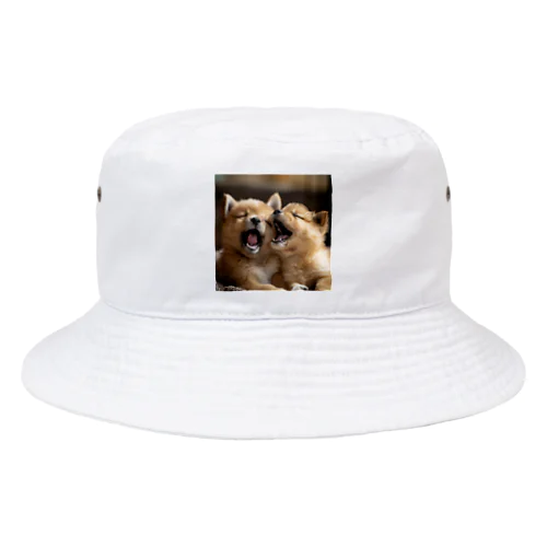 イッヌ Bucket Hat