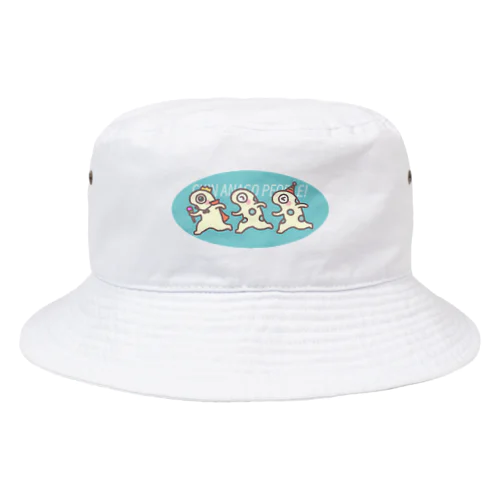 疾走する3人組 Bucket Hat