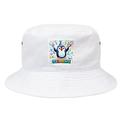 このキュートなペンギンがお祝いムード全開 Bucket Hat