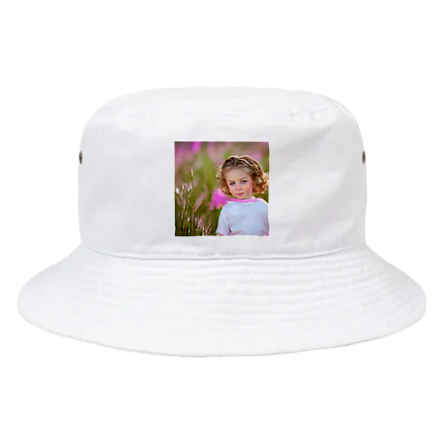 天使のような少年 Bucket Hat