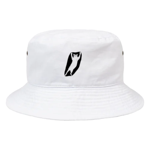 踏ん張って穴を伸ばす猫 Bucket Hat