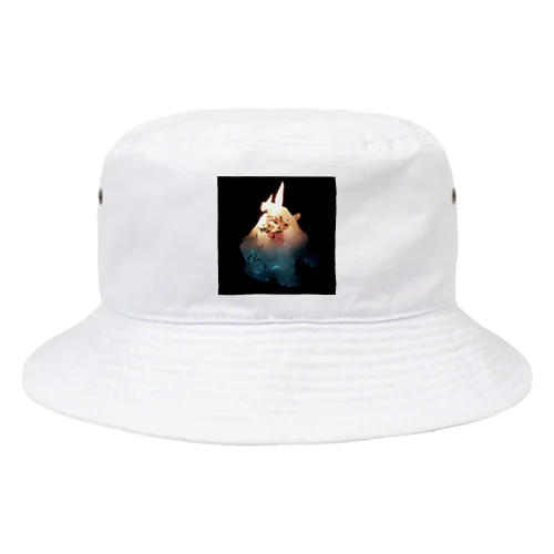 爪に火を灯す Bucket Hat