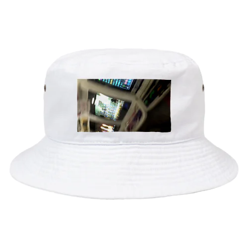 ラリった日のゲーセンの写真 Bucket Hat