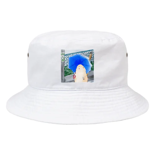 雨が止んだことに気づいた Bucket Hat