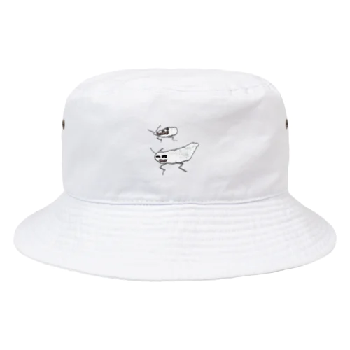 オンブバッタ Bucket Hat