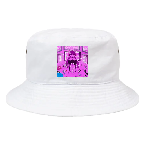 Sasaru Bucket Hat