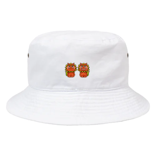 太陽サンサン、オレンジ色の沖縄のシーサー！ Bucket Hat