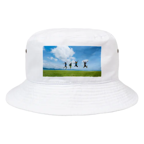 青空に向かってジャンプ Bucket Hat