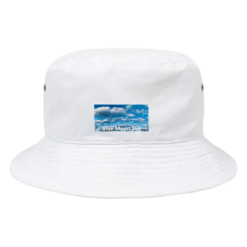 見上げた空の蒼さ Bucket Hat