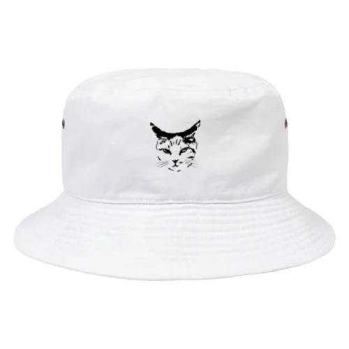 睨んでるネコ Bucket Hat