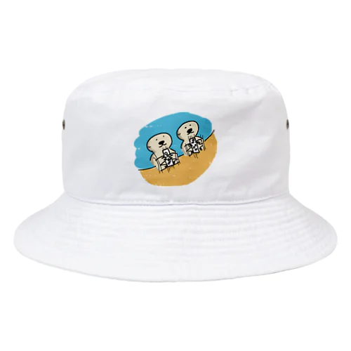 おもちゃで遊ぶラッコ Bucket Hat