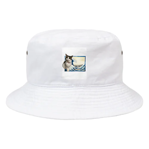 2022 和 Bucket Hat