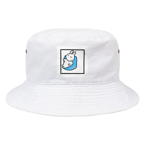ほんの少し、お昼寝。。 Bucket Hat