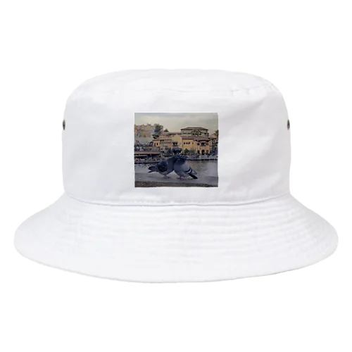 「いいじゃないか」「ちょっ!やめてください」 Bucket Hat