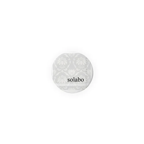 レース01 Tin Badge