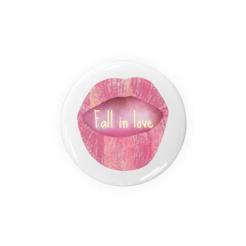 Lips💋 foll in love Tin Badge