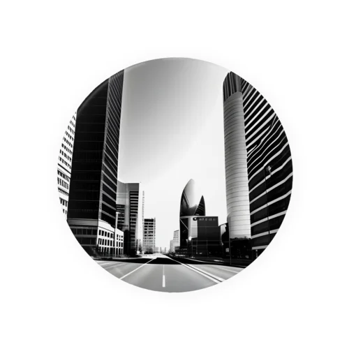 都市の鼓動：白黒で描くアーバンスケープ Tin Badge