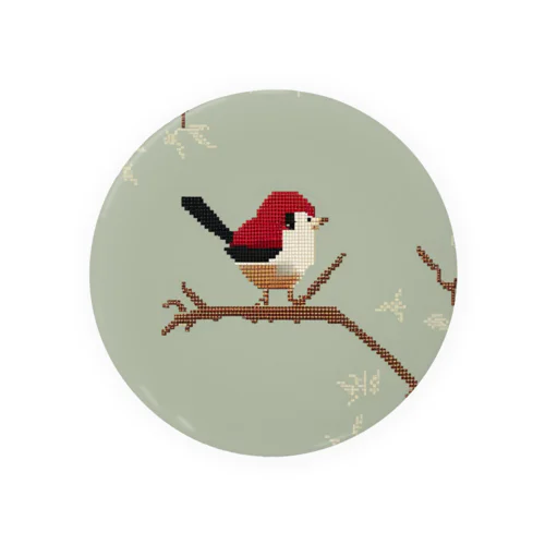 冬の枯れ木に止まり休んでいる可愛らしい雀 Tin Badge
