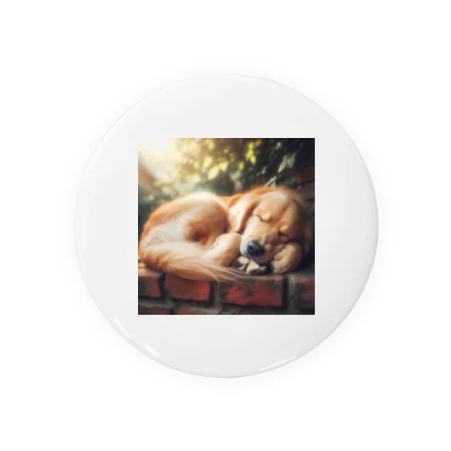 犬がぐっすり眠っている姿、超キュート！🐶💤 Tin Badge