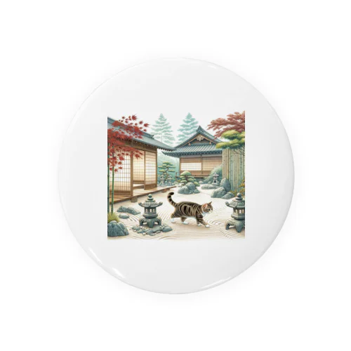 和紋様 x 猫　日本庭園を探索する猫 Tin Badge