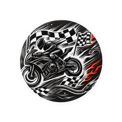 スピードと情熱の象徴：バイクとレースフラッグのワイルドロゴ Tin Badge