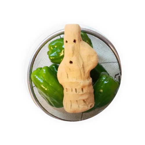  新鮮野菜のミネラル豊富な土のはにわさん。 Tin Badge