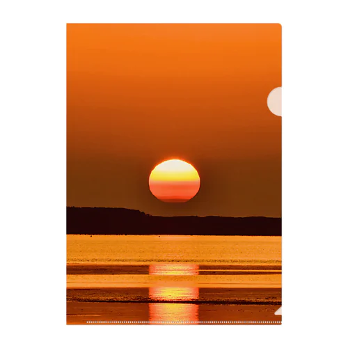 サロマ湖のまん丸夕日 クリアファイル